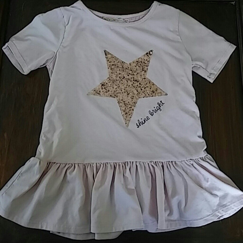 Girl's pink  sparkle start top.  Size 8.